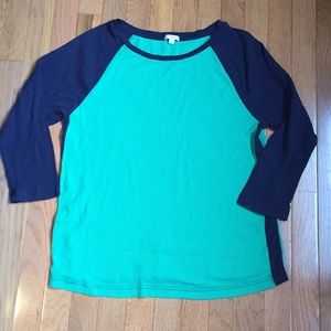 Gap green and navy baseball tee, ribbed